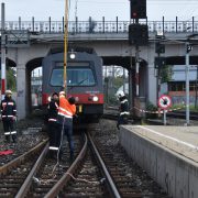 Fahrgäste nach Leitungsschaden in Zug eingeschlossen