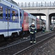 Fahrgäste nach Leitungsschaden in Zug eingeschlossen