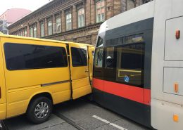 Verkehrsunfall mit Straßenbahn