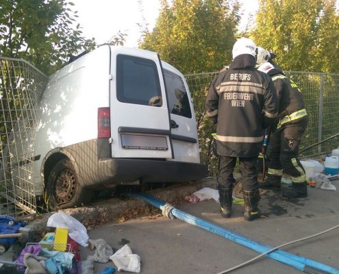 Spektakulärer Verkehrsunfall auf der Grünbergstraße