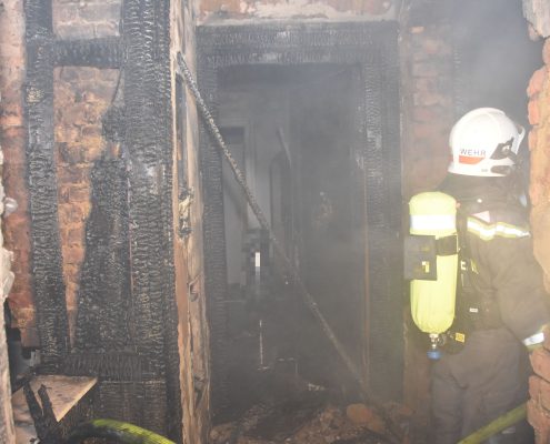 Ein Todesopfer und mehrere Verletzte nach Explosion