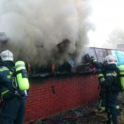Drei Verletzte nach Brand in ehemaligen Freizeitzentrum in Wien-Oberlaa