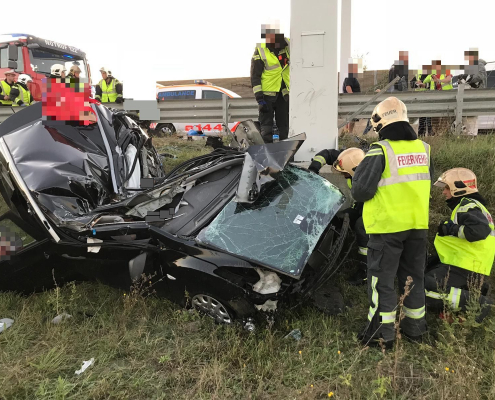 Tödlicher Verkehrsunfall auf S2