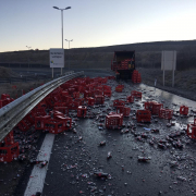 Autobahnausfahrt wegen Scherbenmeer gesperrt